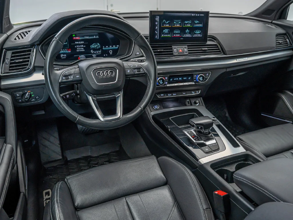 Used 2023 Glacier White Metallic Audi 45 S line Premium Plus image 4