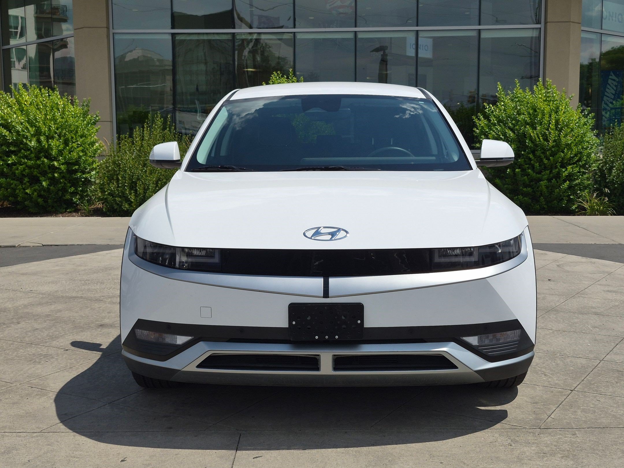 Certified Used 2023 Atlas White Hyundai SEL image 10