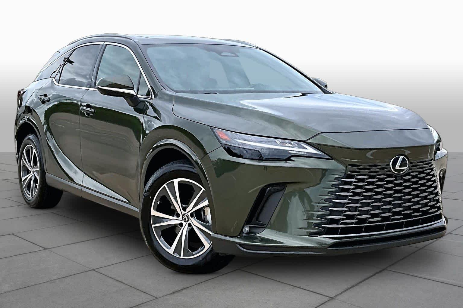 Used 2025 Nori Green Pearl Lexus Premium image 3