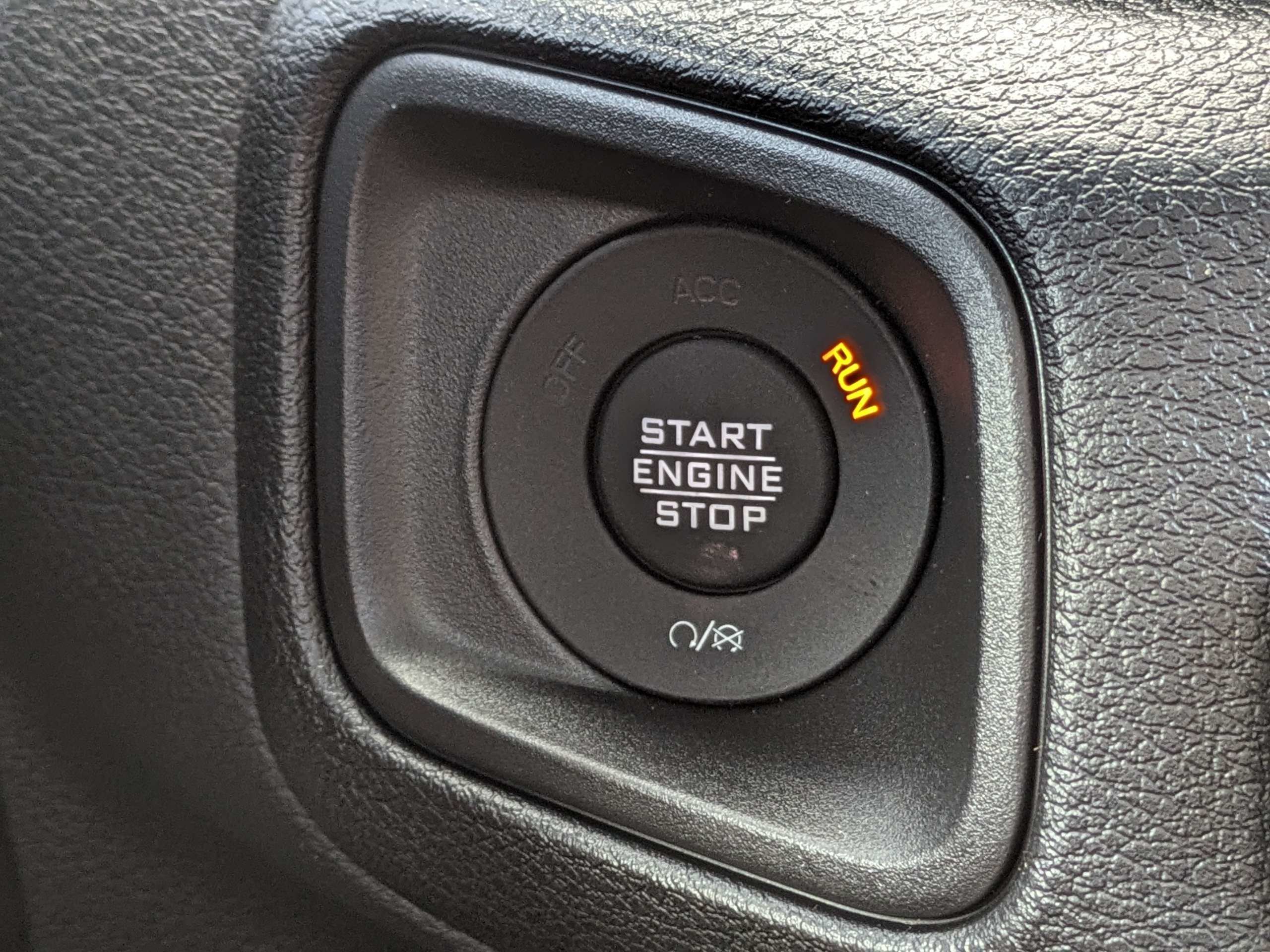 New 2026 Goldilocks Exterior Paint Jeep Sport S image 27