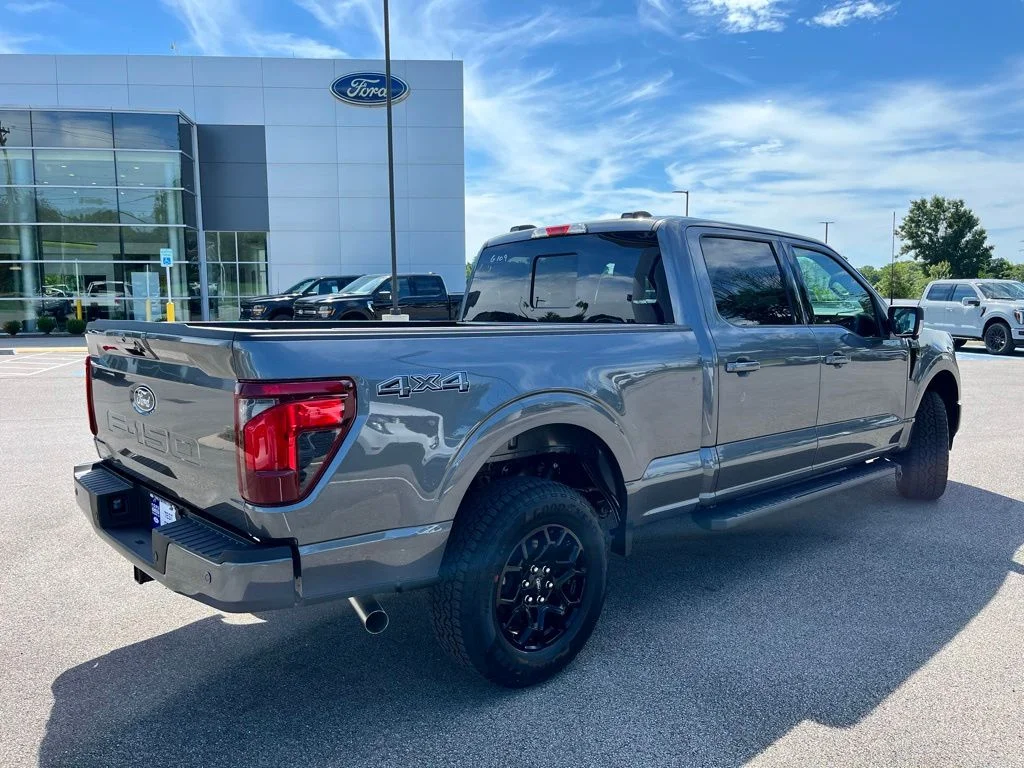 New 2026 Gray Ford XLT image 5