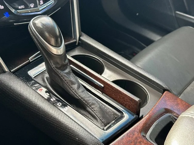Used 2019 White Cadillac Luxury image 34