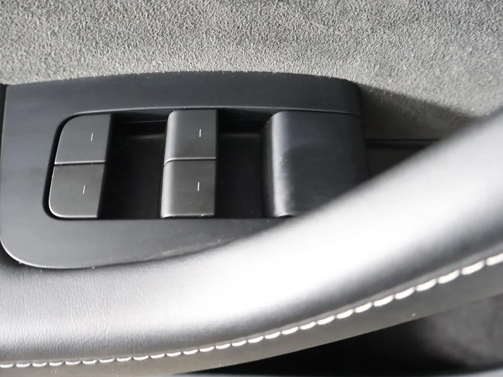 Used 2023 White Tesla Long Range image 38