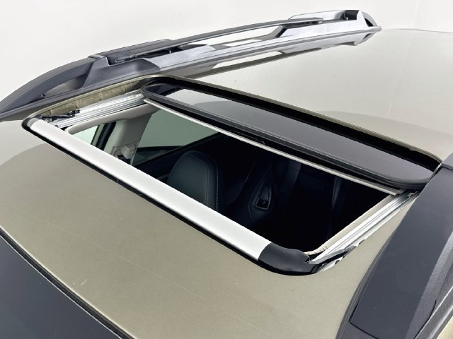 Used 2025 Green Subaru Onyx Edition XT image 39