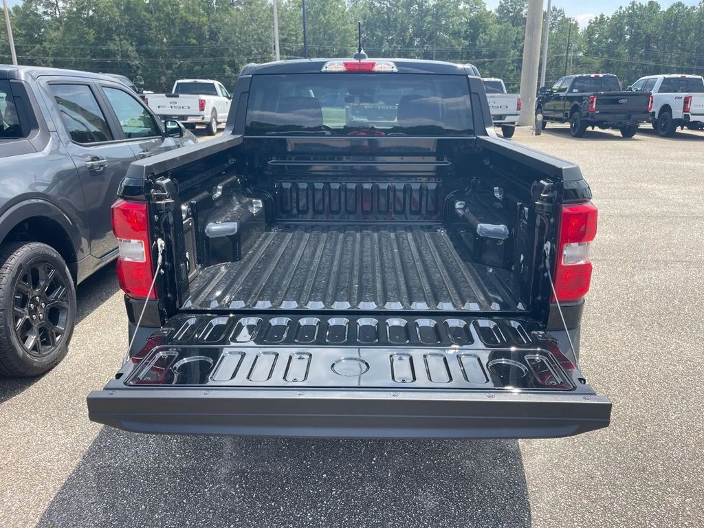 New 2026 Shadow Black Ford XLT image 11