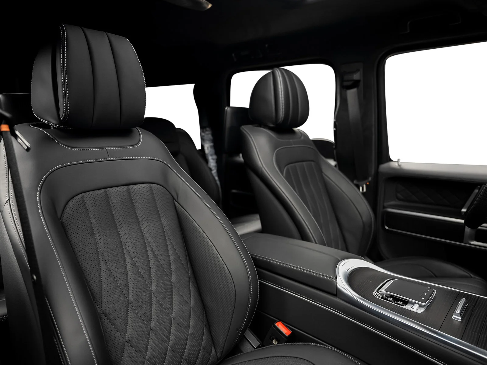 Used 2025  Mercedes-Benz G 580 image 34