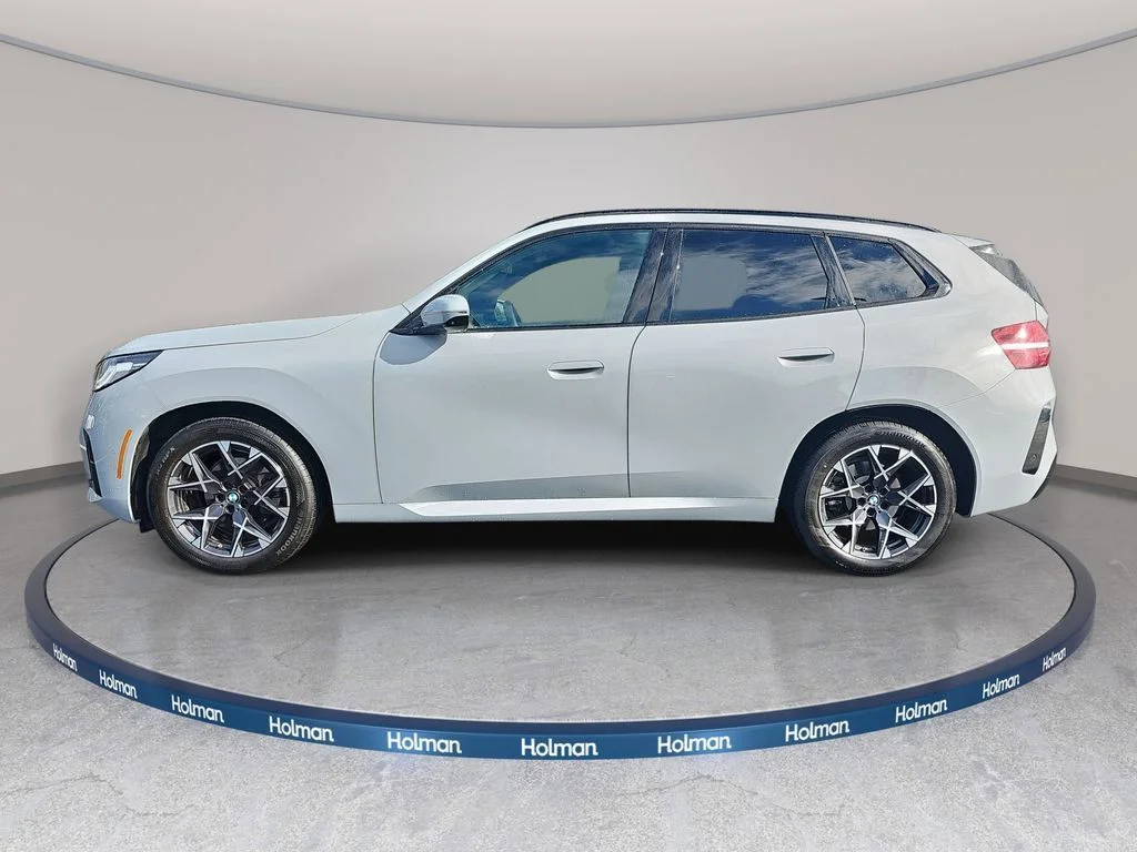 Used 2025 Gray Metallic BMW 30 xDrive image 9
