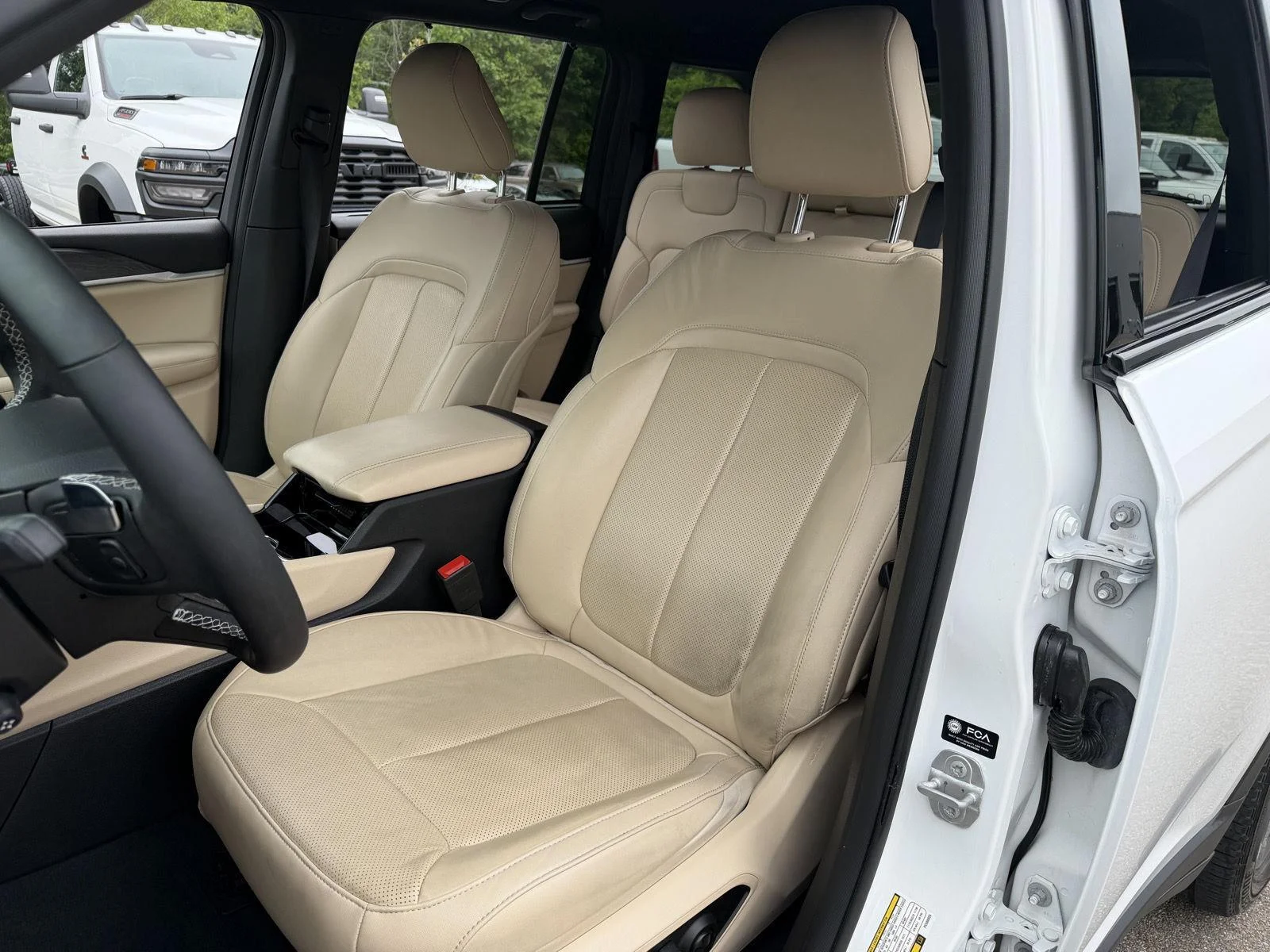 Used 2023 Bright White Clearcoat Jeep Limited image 17