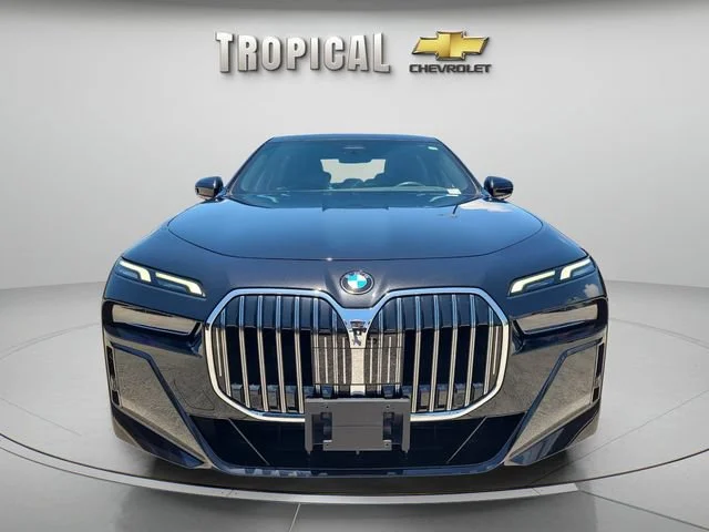 Used 2023 Black BMW 740i image 8