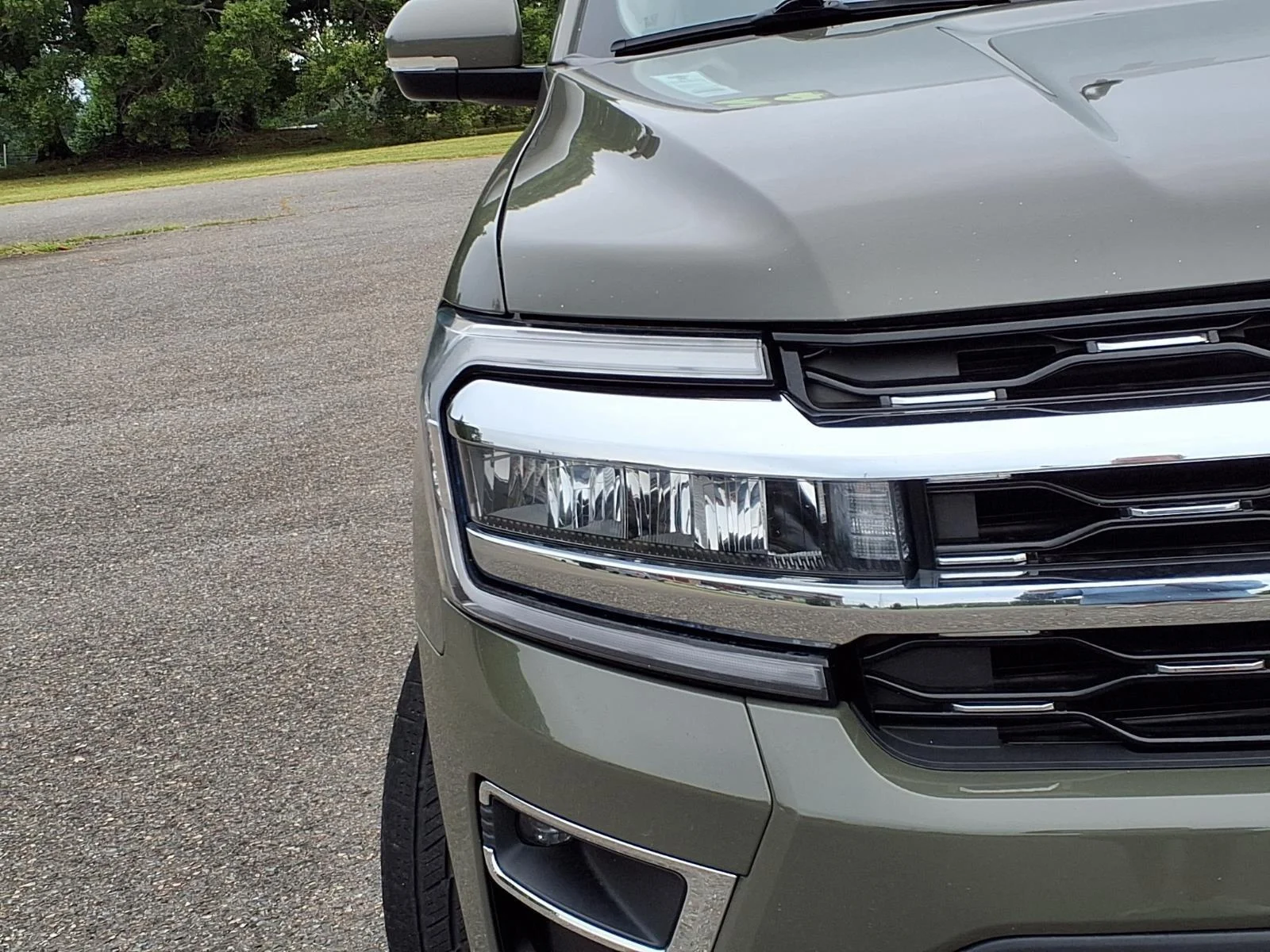 Used 2024 Wild Green Ford Limited image 16