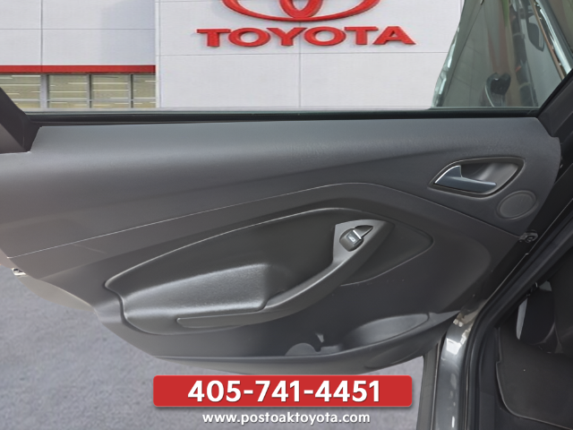 Used 2016 Gray Ford Titanium image 23