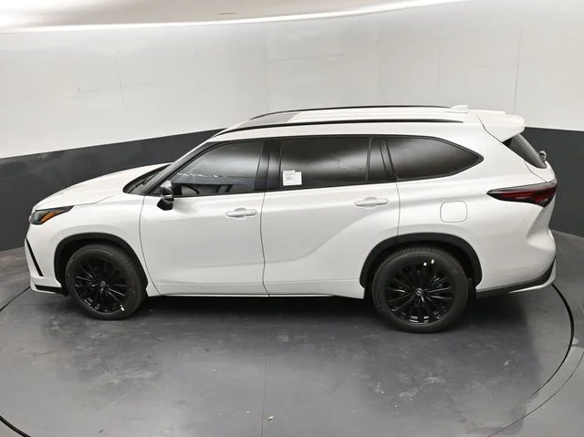 New 2026 Wind Chill Pearl <sup>1</sup> Toyota  XSE image 29