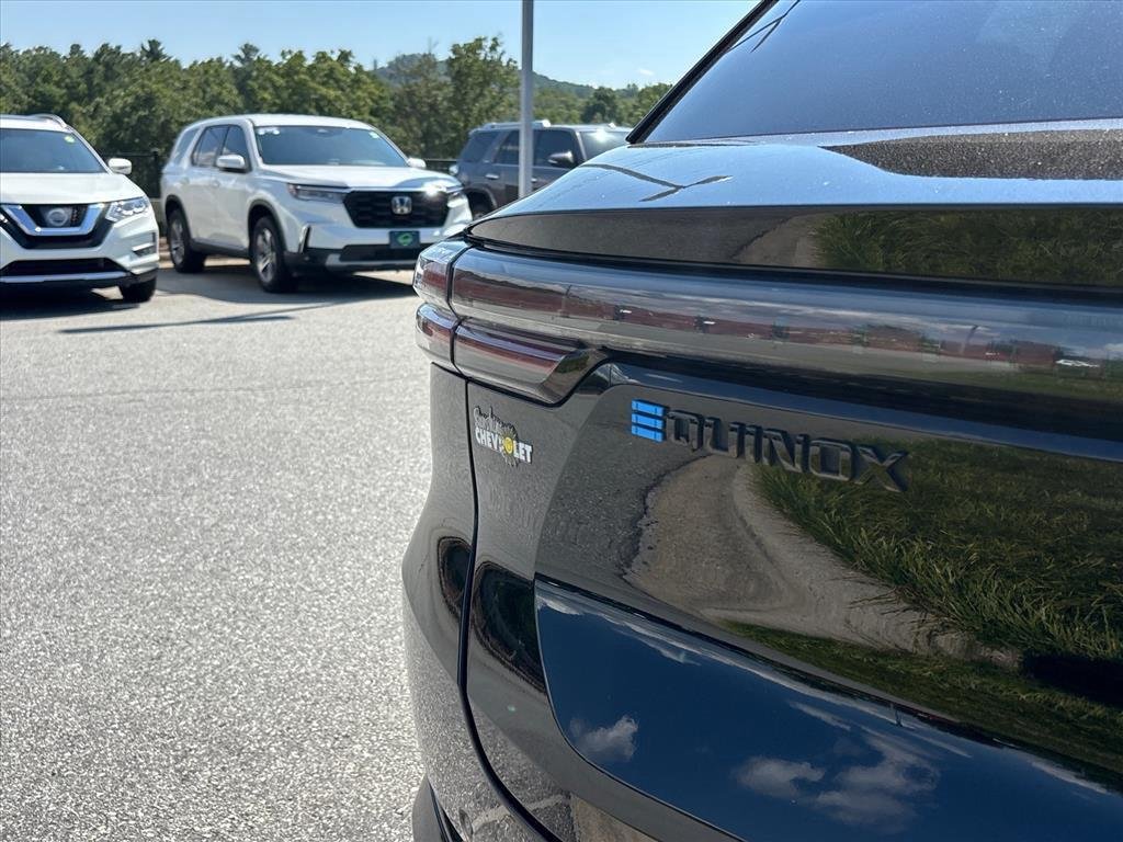 2024 Chevrolet Equinox EV Launch Edition - Photo 31