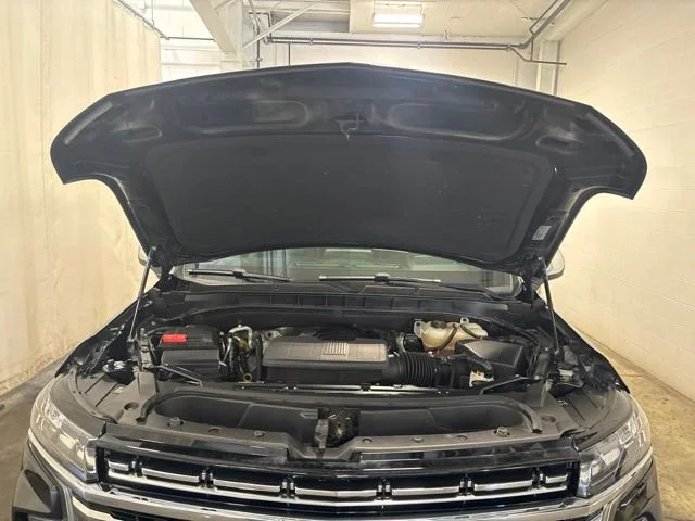 Used 2022 Black Chevrolet Premier image 8