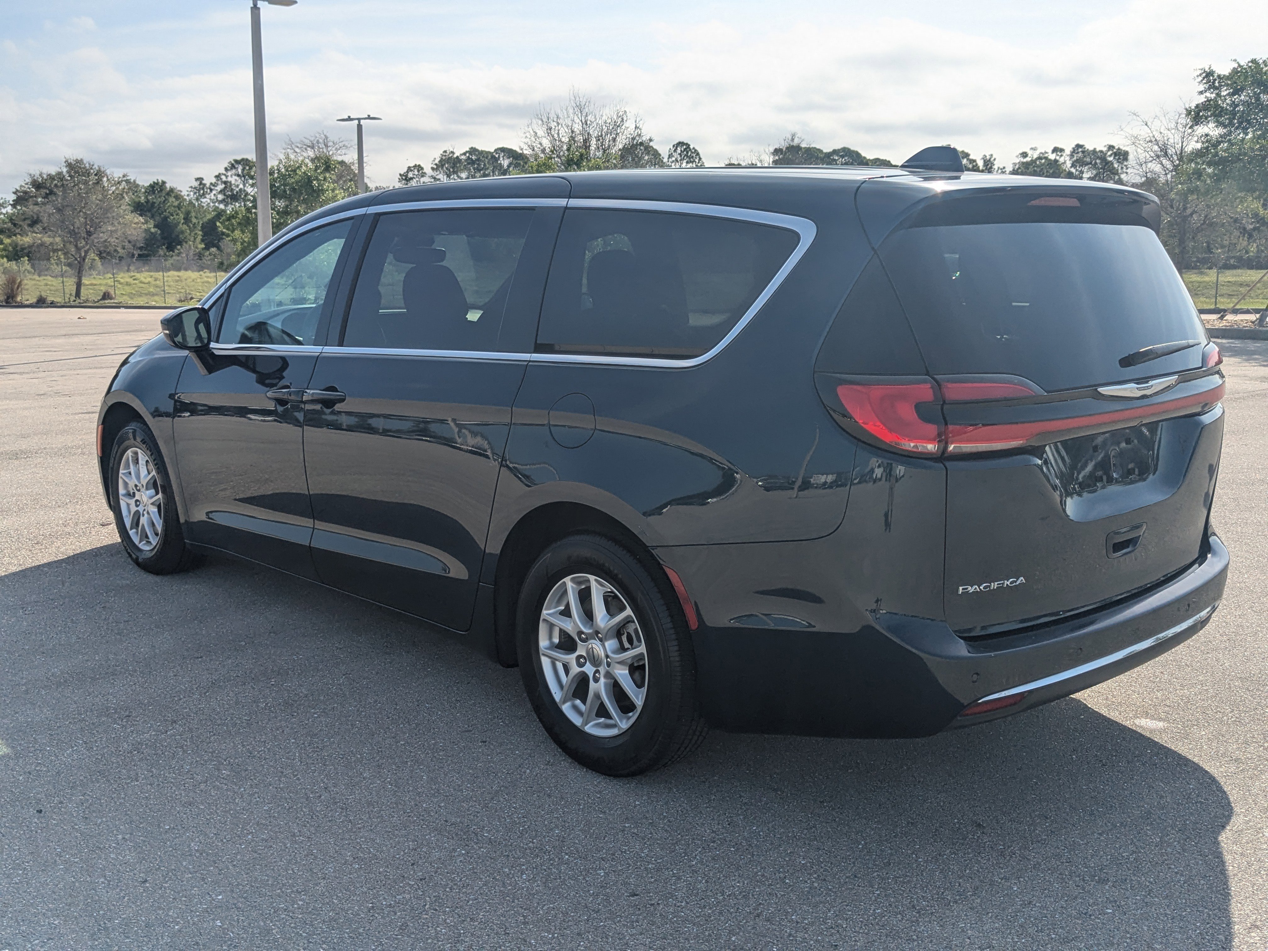 Used 2024 Fathom Blue Pearlcoat Chrysler Touring image 7