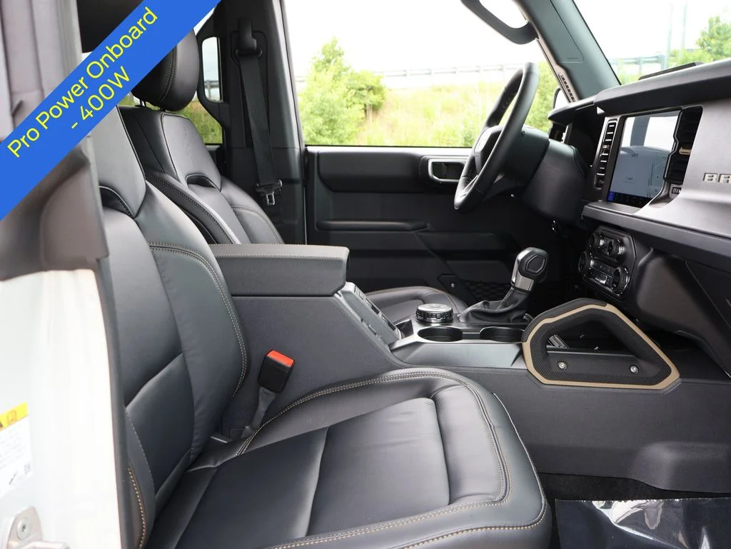 New 2026 Avalanche Gray Ford Badlands® image 9