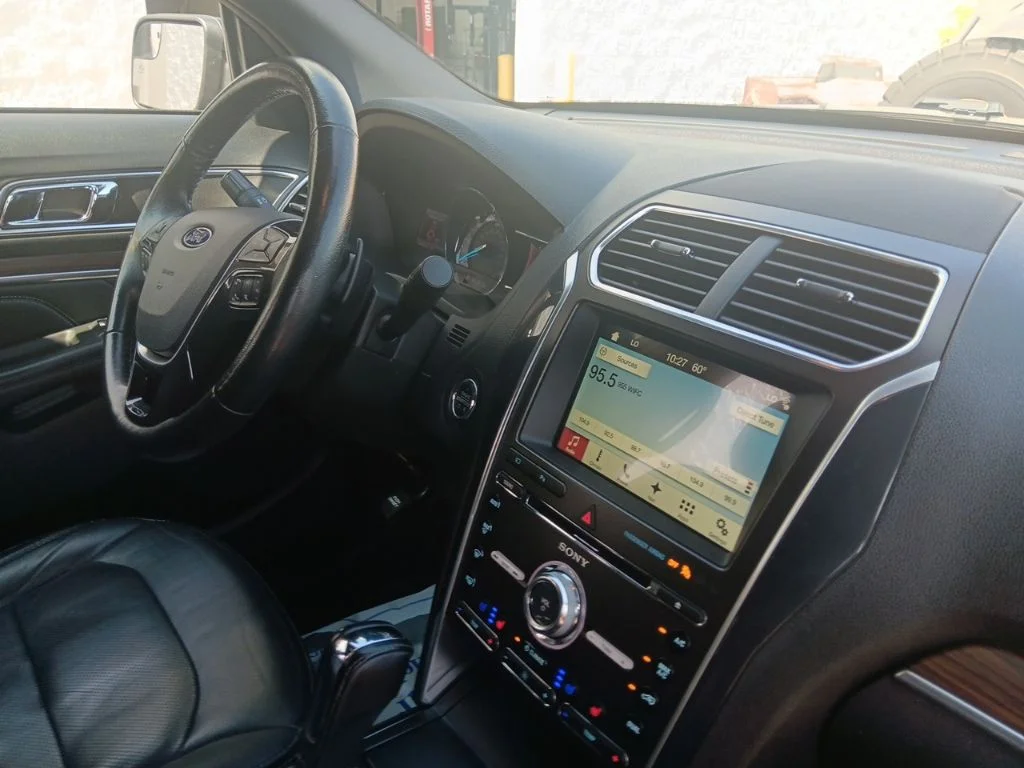 Used 2017 Magnetic Ford Limited image 34