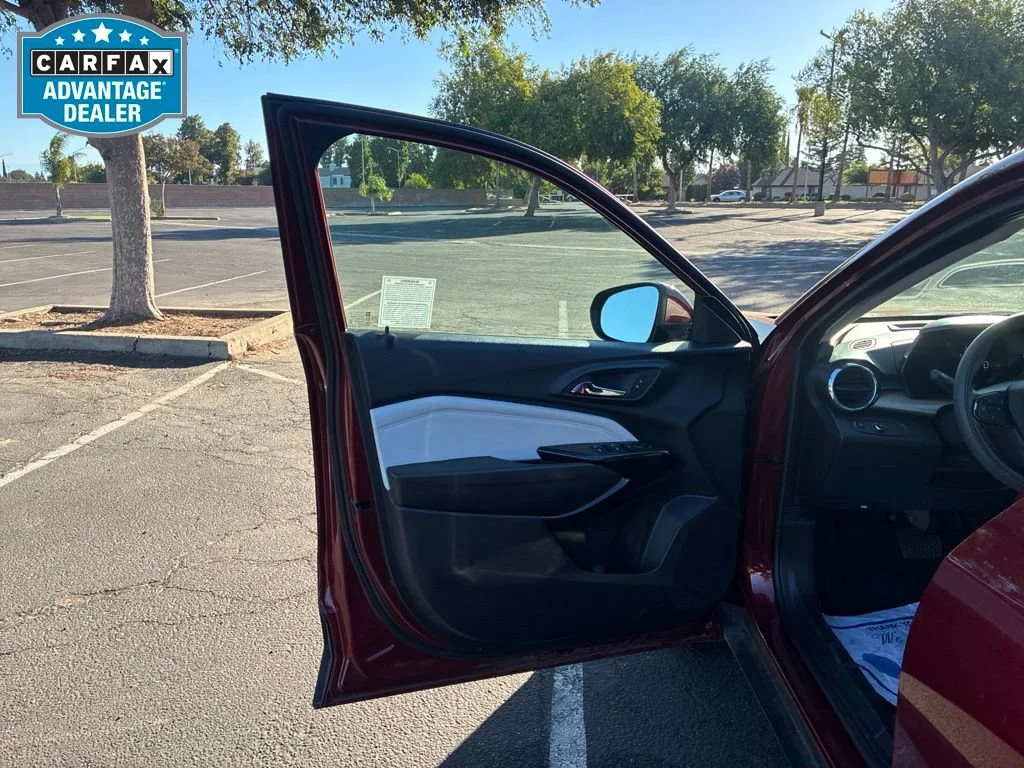 Used 2025 Crimson Metallic Chevrolet LT image 12