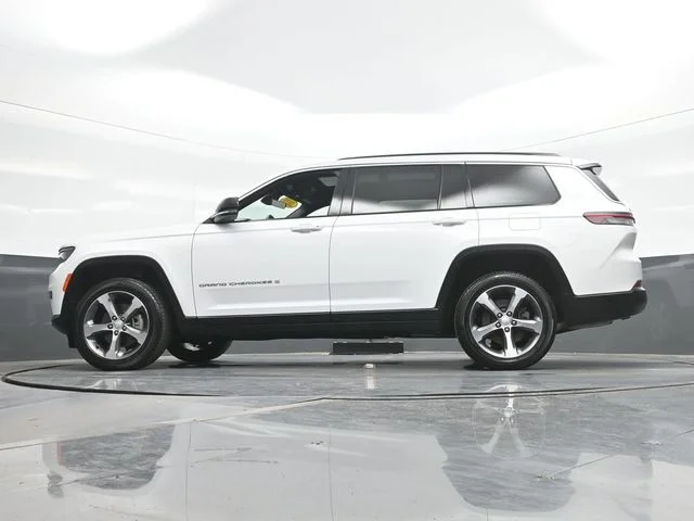 Used 2025 White Jeep Limited image 20
