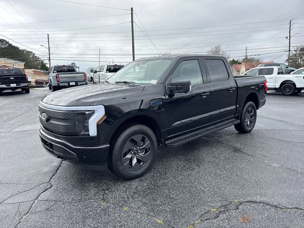 New 2025 Black Ford Flash image 3