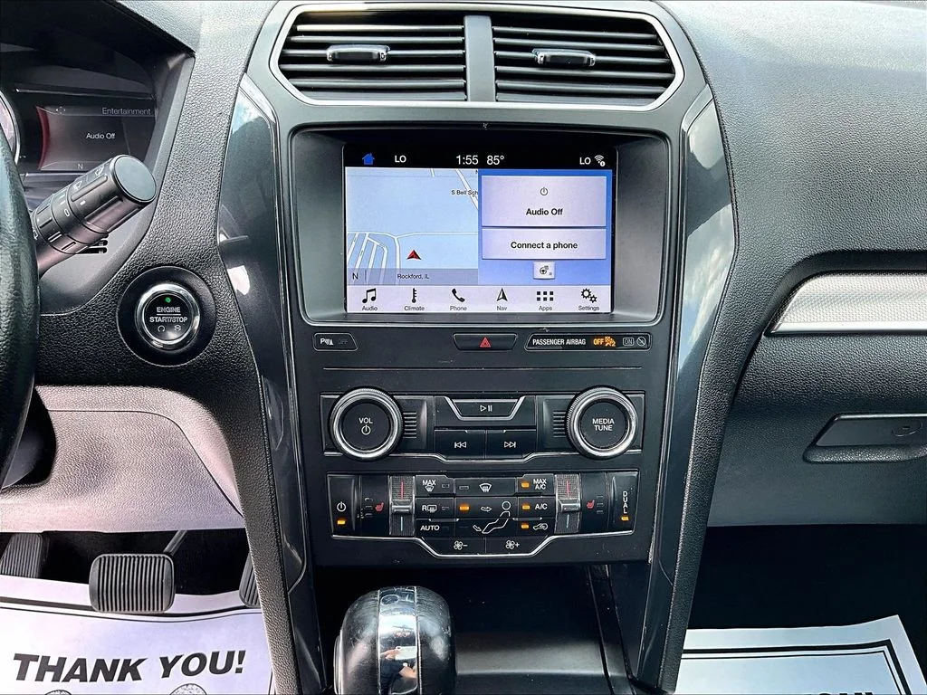 Used 2019 Black Ford XLT image 29