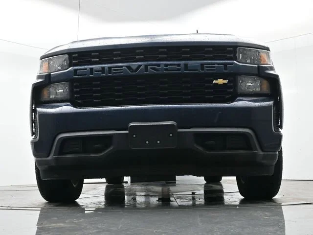 Used 2020 NORTHSKY BLUE METALLIC Chevrolet Custom image 10