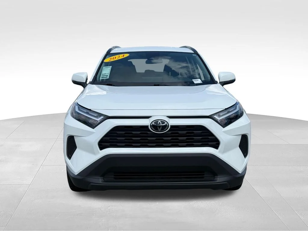 Used 2024 White Toyota XLE image 25