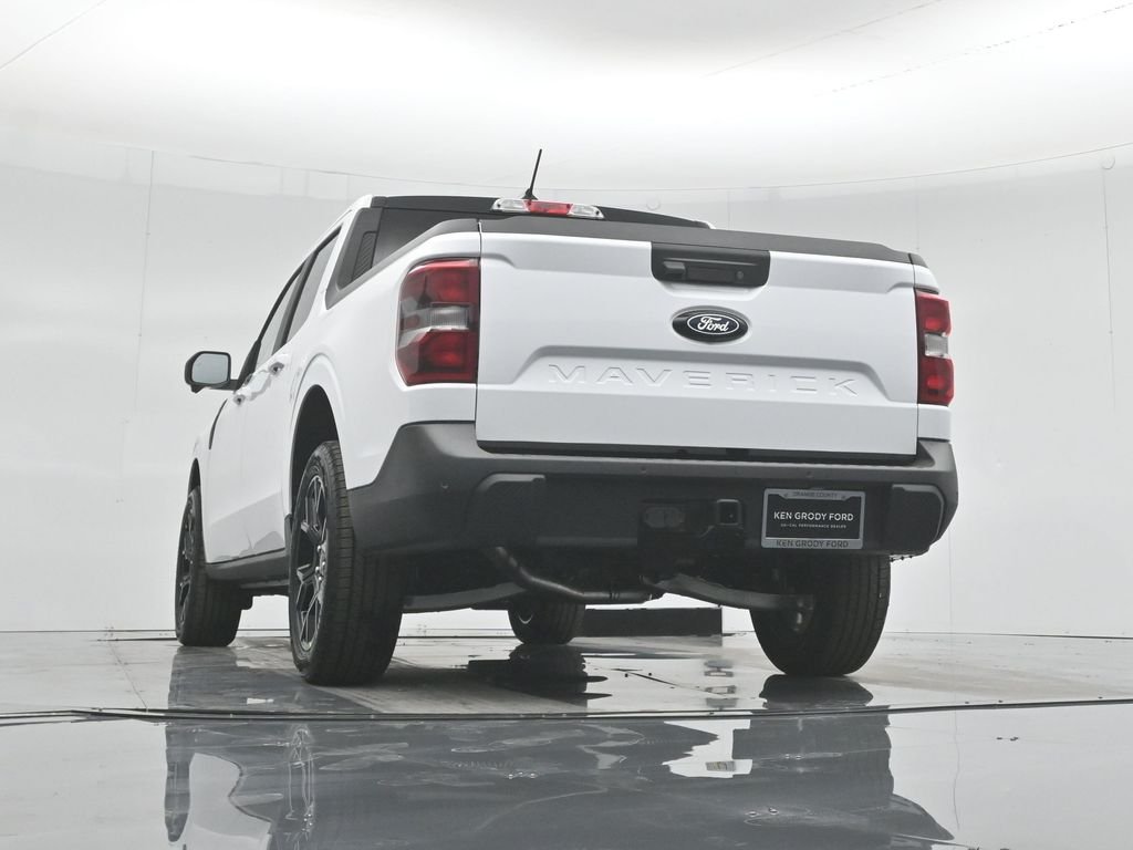 New 2026 Oxford White Ford Lariat image 47