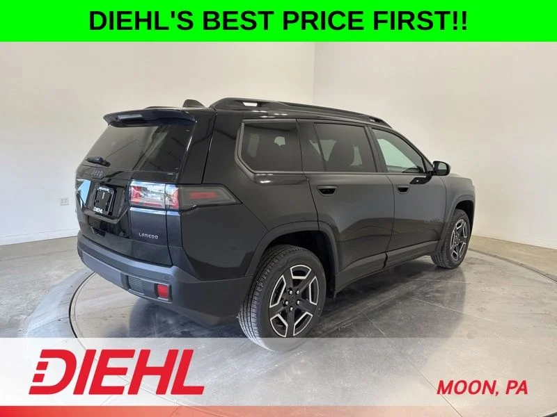 New 2026 Diamond Black Crystal Pearlcoat Jeep Laredo image 7