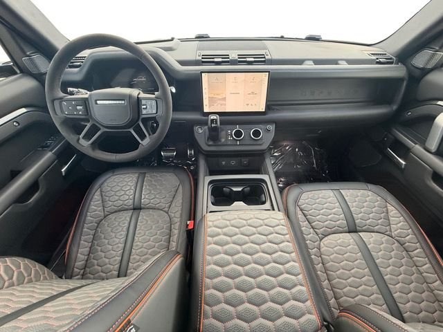 Certified Used 2024  Land Rover Carpathian Edition image 12