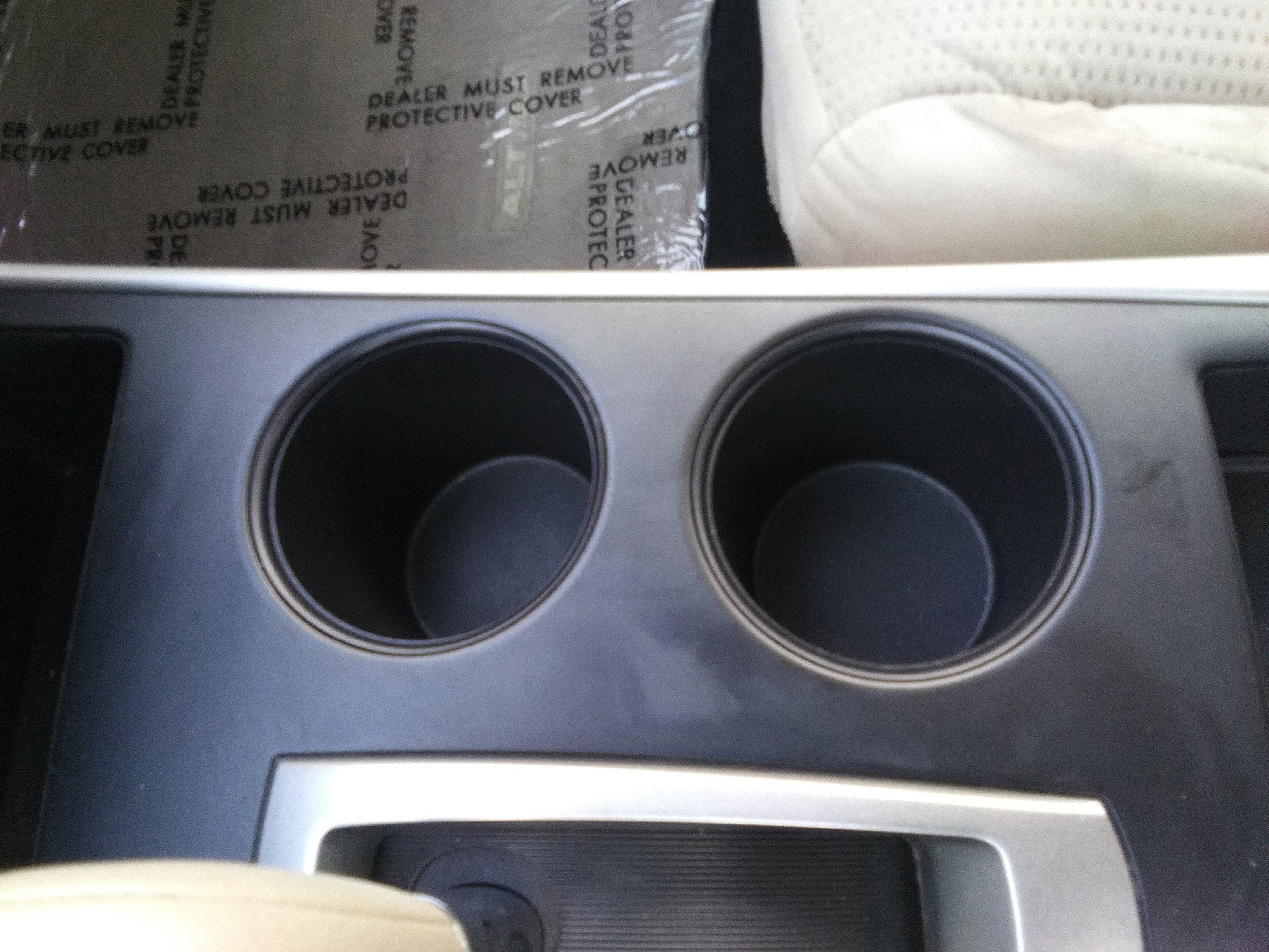 Used 2015 Red Nissan 2.5 S image 16