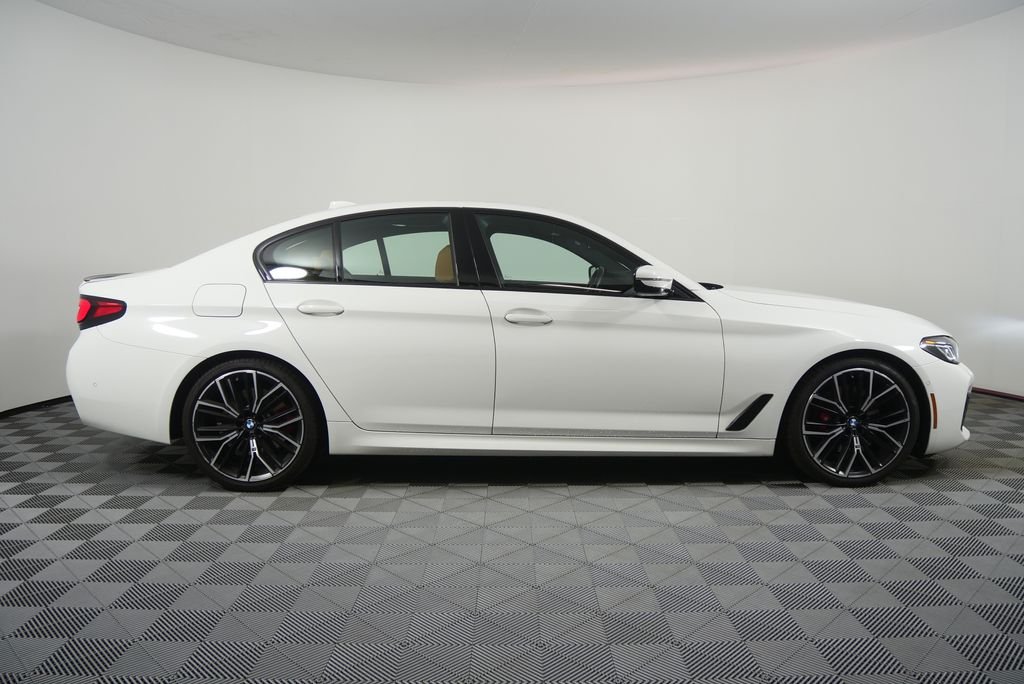 Certified Used 2023 Alpine White BMW 530i image 2