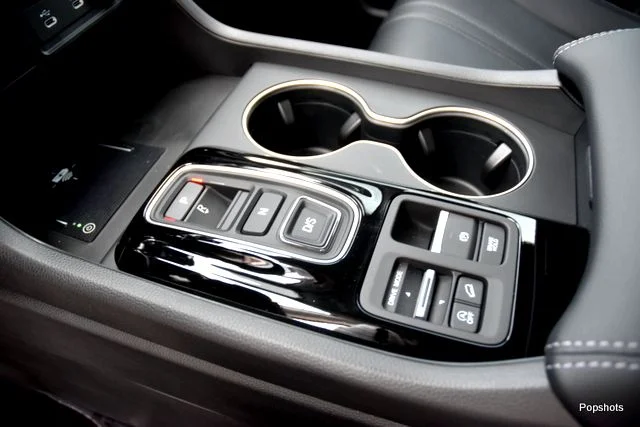New 2026 Crystal Black Pearl Honda AWD Touring Blackout image 9