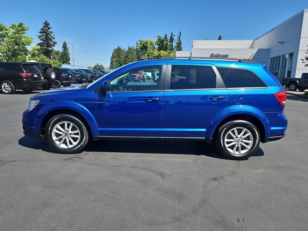 Used 2015 Blue Streak Pearlcoat Dodge SXT image 3