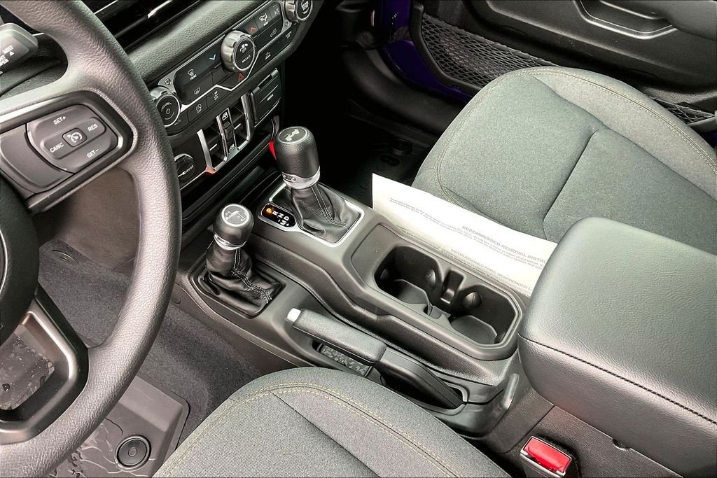 New 2026 Jeep Wrangler Sport 4D Sport Utility