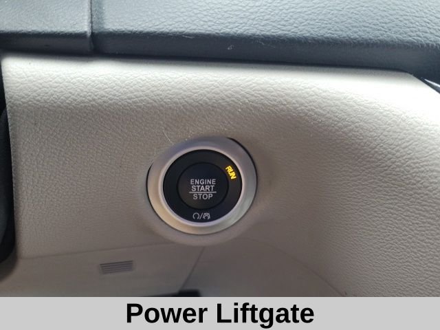 2023 Chrysler Voyager LX - Photo 7