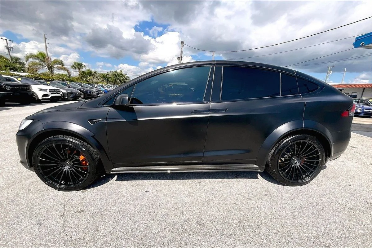 Used 2020  Tesla Performance Dual Motor All-Wheel Drive image 31