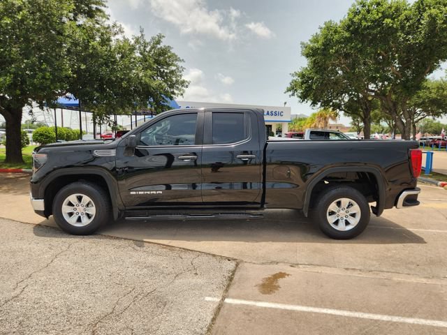 Used 2023 Onyx Black GMC Pro image 4