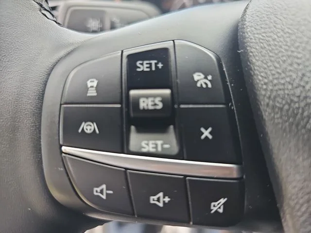 Used 2024 Silver Ford Lariat image 17