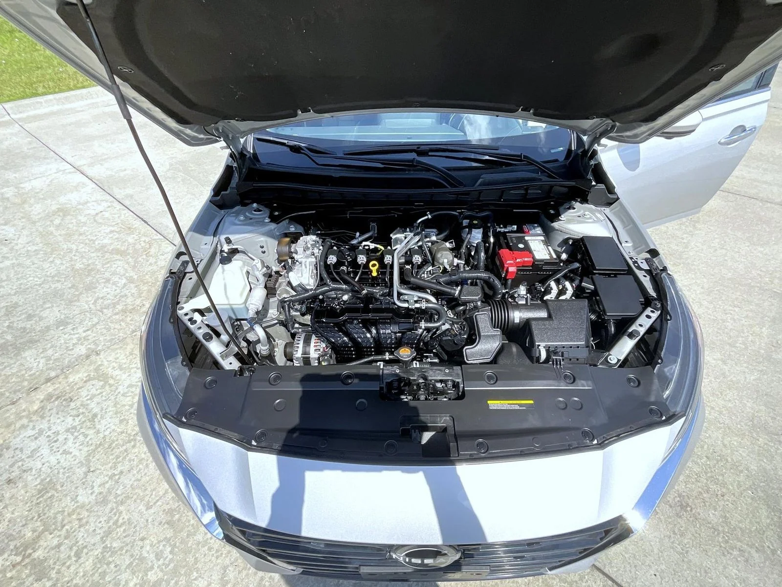 Used 2023 Silver Nissan 2.5 SL image 24