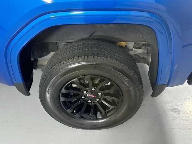 Used 2023 Blue GMC AT4X image 31