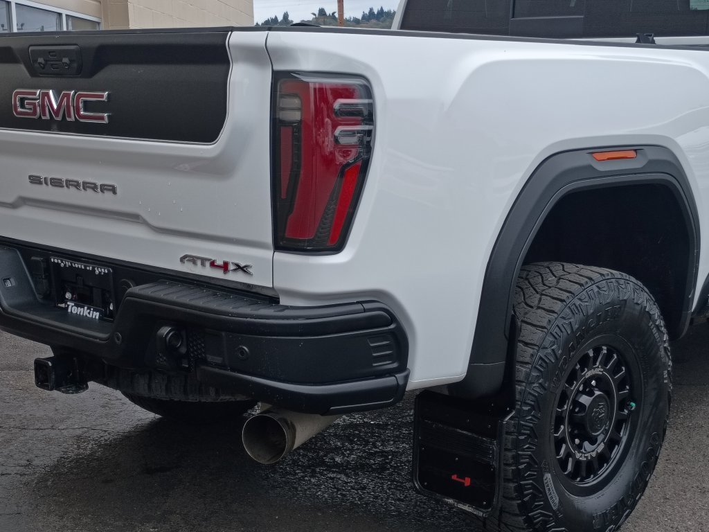 Used 2025 White GMC AT4X image 5