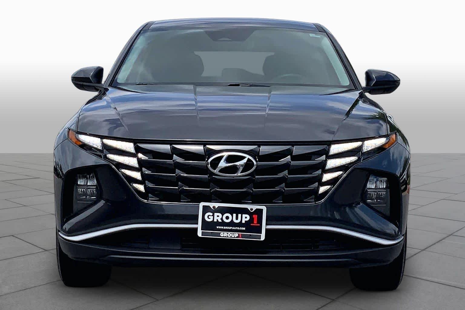 Used 2022 Portofino Gray Hyundai SE image 4
