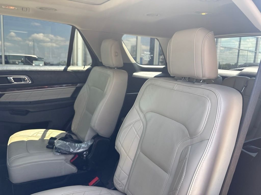 Used 2016 Black Ford Platinum image 45