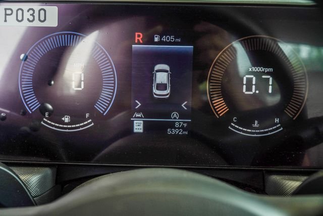 Certified Used 2025 White Hyundai SE image 32
