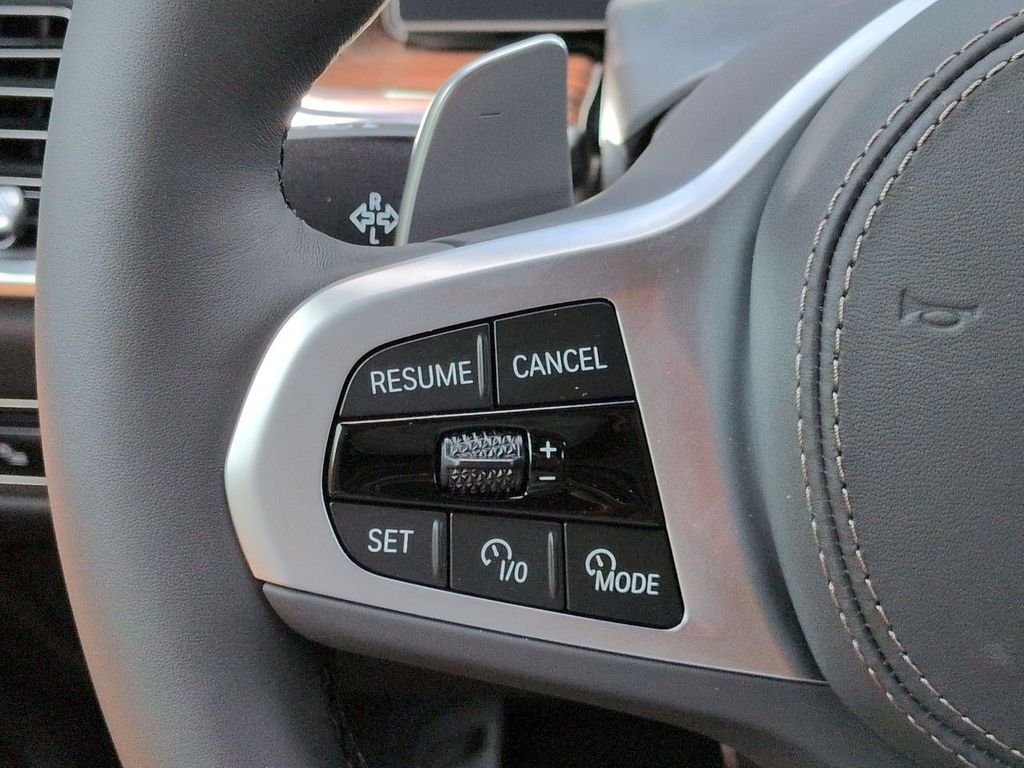 New 2027 Alpine White BMW xDrive40i image 26