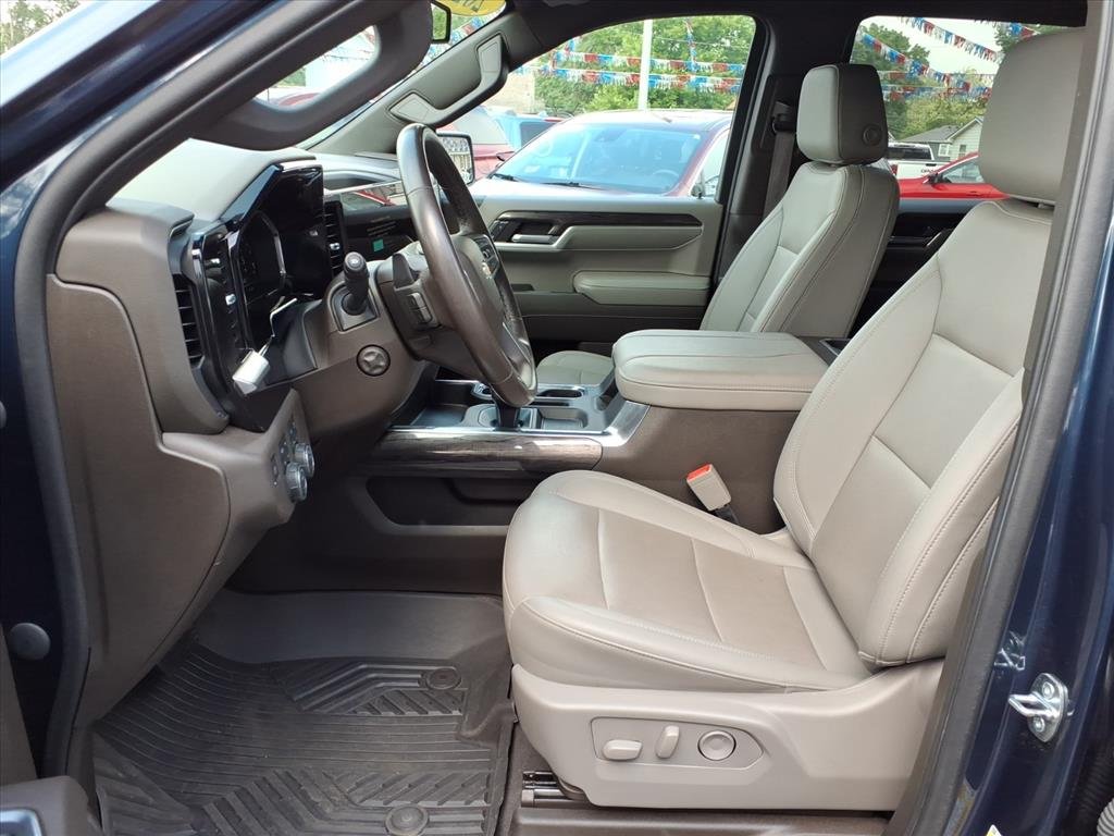 Used 2023 Northsky Blue Metallic Chevrolet LTZ image 4