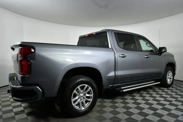 Used 2021 Satin Steel Metallic Chevrolet RST image 10