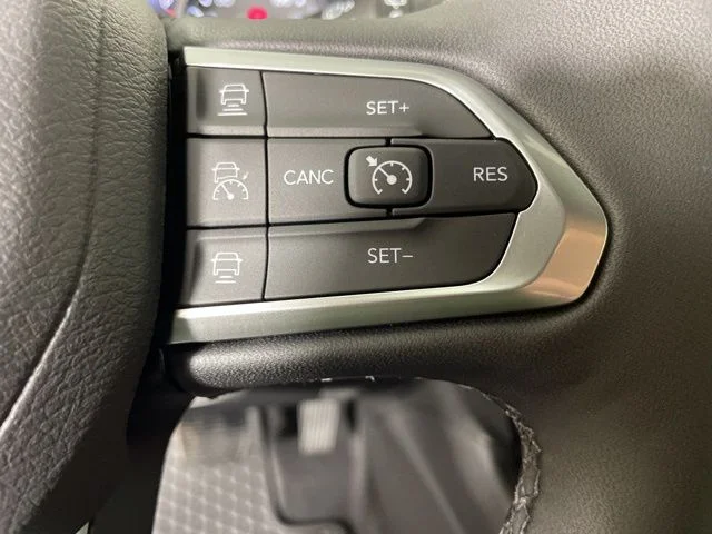 New 2026 Black Jeep Latitude image 24