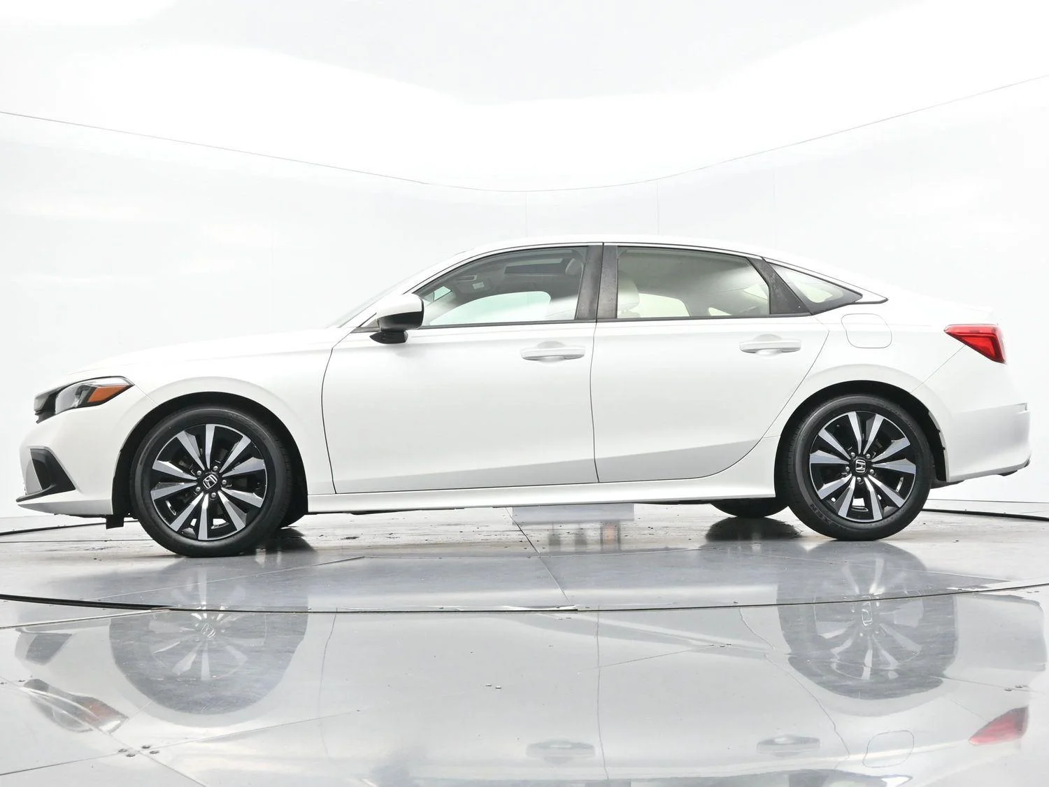 Used 2022 Platinum White Pearl Honda EX image 48